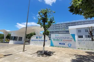 Bệnh viện nói gì khi trẻ sơ sinh bị xoắn ruột sau 10 giờ xuất viện?