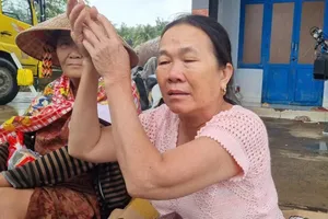 Chủ tịch xã Hòa Thịnh: Không có căn nhà cao tầng sập, hàng trăm người chết như tin đồn