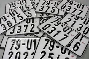 Lắp biển số xe cũ cho xe mới có được không?