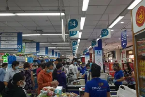 Không nên đi mua hàng dự trữ trước giờ cách ly 