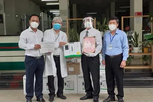 Đoàn Luật sư TP.HCM tặng 25 máy thở cho Bệnh viện Nhân dân 115