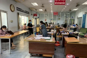 Một phòng công chứng tại TP.HCM. Ảnh: TRÚC PHƯƠNG 