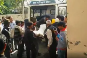 99 người chết vì uống rượu độc ở Ấn Độ