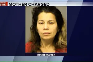 Một phụ nữ Mỹ gốc Việt bị khởi tố vì bỏ 3 con sống đơn độc