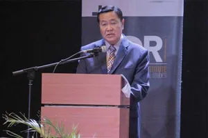 Khuyến cáo ông Duterte về thỏa thuận đánh cá với Trung Quốc