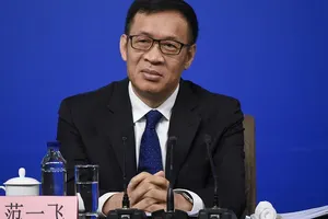 Trung Quốc bắt đầu cách ly tiền giấy để ngăn COVID-19 lây lan