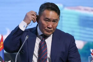 Truyền thông Mông Cổ đưa tin tổng thống vào viện cách ly