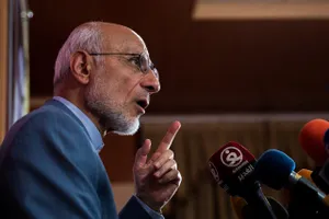 'Do lệnh trừng phạt, Iran không thể giúp Mỹ chống COVID-19'