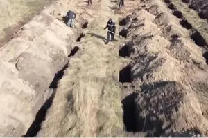 Khuyến cáo dân ở nhà tránh dịch COVID-19 kiểu Ukraine