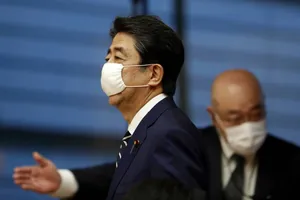 Thủ tướng Abe: Virus gây COVID-19 bắt nguồn từ Trung Quốc 