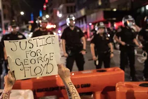 Ngoại trưởng Iran: Đối sách ‘đầu gối kè cổ’ vô tác dụng ở Mỹ