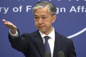 Trung Quốc dừng hiệp ước dẫn độ giữa Hong Kong với 'Tam Nhãn'