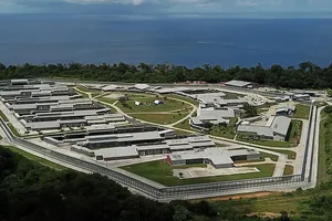 Áp lực COVID-19, Úc đưa phạm nhân ra đảo hẻo lánh 