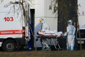 Nga: Tổng thống Putin cho dân nghỉ làm 1 tuần có lương để đối phó COVID-19