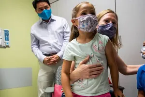 Moderna nói vaccine COVID-19 của họ hiệu quả cho trẻ em từ 6 đến 11 tuổi