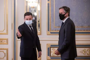 Ông Zelensky thề ở lại Kiev ‘cùng người dân của mình’