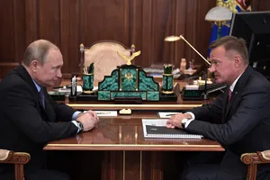 Nga xây dựng 3 phòng tuyến giáp Ukraine để ngăn Kiev tấn công