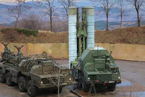 Quốc hội Bulgaria phê chuẩn gửi Ukraine đạn tên lửa dùng cho S-300, Nga can ngăn