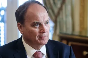 Nga, Mỹ lời qua tiếng lại chuyện mời dự APEC ở San Francisco