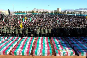 Mỹ cảnh báo kín Iran về IS?