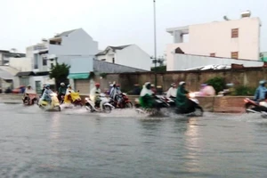 Mưa liên tục ở Sài Gòn vẫn là mưa trái mùa