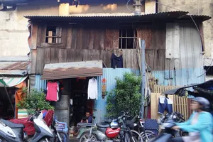 Nhà trên vỉa hè Sài Gòn được mua 53 triệu đồng/m2