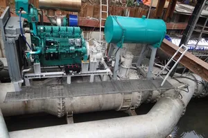  Công ty quảng cáo muốn trả tiền thuê máy bơm “khủng”