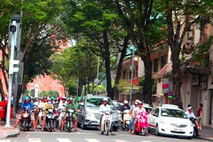  TP.HCM nghiên cứu thu phí giữ xe vỉa hè