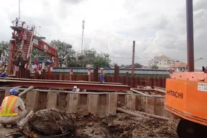  Dự án ngăn triều 10.000 tỉ bất ngờ dừng thi công