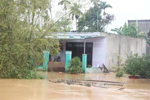 Đà Nẵng mưa lớn khiến nhiều nơi ngập nặng