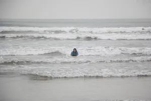 Lần đầu tiên tổ chức thi lướt sóng trên bãi biển Đà Nẵng