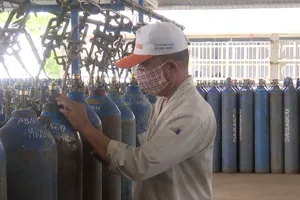 Thưởng Tết ở Đà Nẵng: Người nhận cả tỉ, người được trăm ngàn đồng