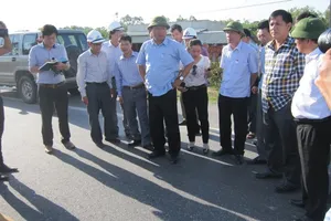 Bồi thường cho nhà dân bị nứt vì thi công đường sá 