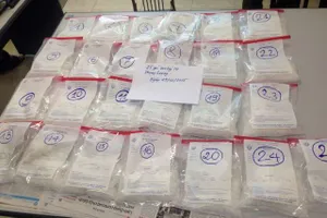 Phát hiện số lượng lớn ma túy đá được 'gửi' máy bay 