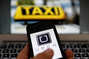 Hoạt động Uber, Grab taxi sẽ bị 'buộc' vào luật