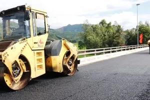 Không có chuyện xin - cho trong bảo trì đường bộ