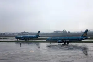 Điều chỉnh 40 chuyến bay đi và đến Nội Bài