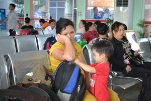 Vụ sập cầu Ghềnh: Dừng một số chuyến tàu vào TP.HCM