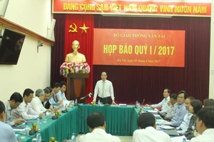Cục Hàng không: Có cơ sở để áp giá vé sàn