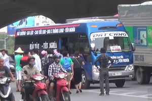 Xử lý dấu hiệu bảo kê xe vi phạm ở Hà Nội