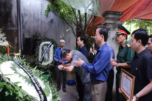 Đề nghị công nhận liệt sĩ cho nhà báo Đinh Hữu Dư