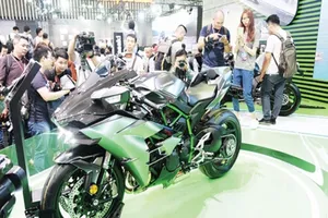 Triệu hồi hàng trăm xe máy Kawasaki