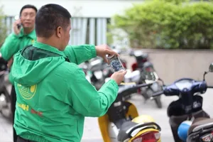 Sẽ sửa luật để thu thuế GrabBike