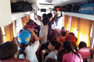 20 đường dây nóng nhận phản ánh nhồi nhét khách dịp lễ