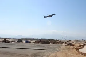 Vietnam Airlines xin lỗi vì phi công đáp nhầm đường băng