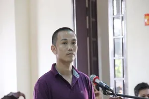 Cựu cảnh sát cơ động lừa đảo tiền tỉ