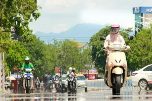 Nắng nóng gay gắt kéo dài đến cuối tuần