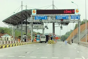 Bộ GTVT kiến nghị dừng dự án vì ‘đầu tư 1 nơi, thu phí 1 nơi'