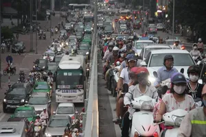 'Tại sao phải kéo loại hình Grab về với mô hình cũ kỹ?'