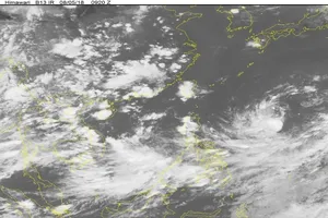 Mưa lớn chưa ngớt, lại xuất hiện áp thấp nhiệt đới trên biển